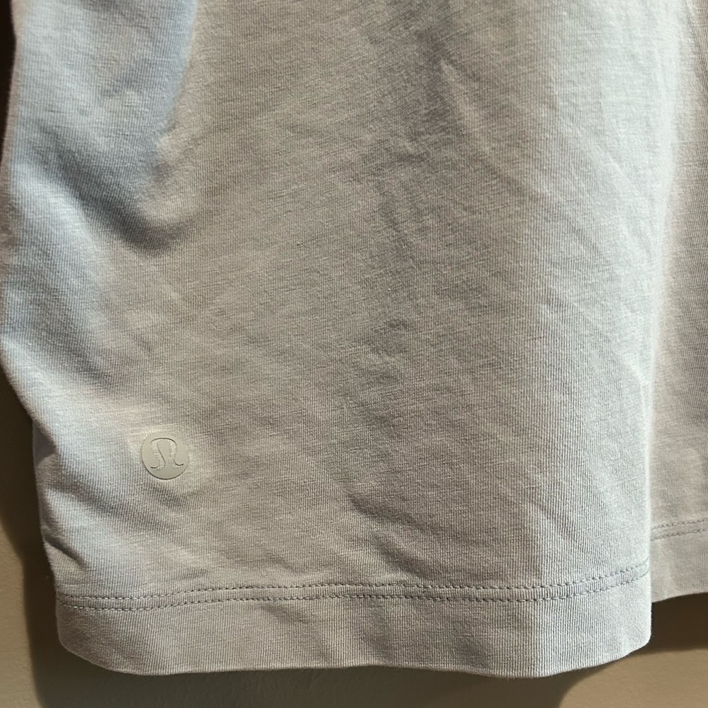 lululemon cropped tee - Picture 3 of 3